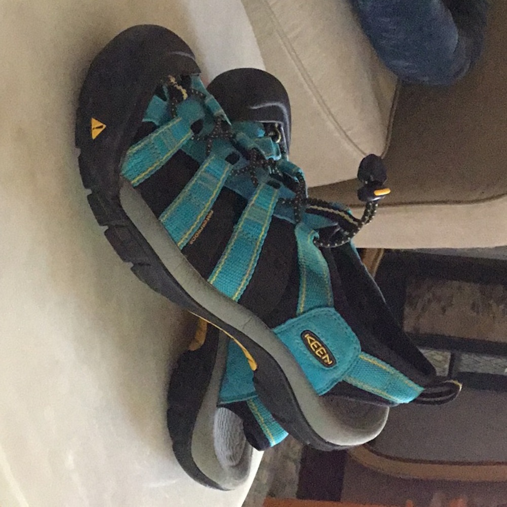Keen - Hiking Water Sandels      Turquoise Blue